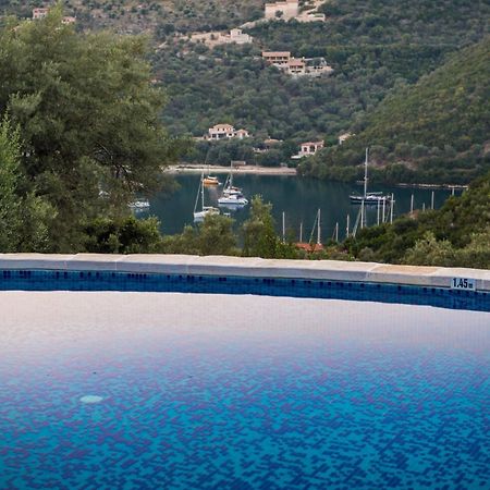 Villas Amantea- Four Villas With Big Pool And Infinity Pool シヴォタ エクステリア 写真