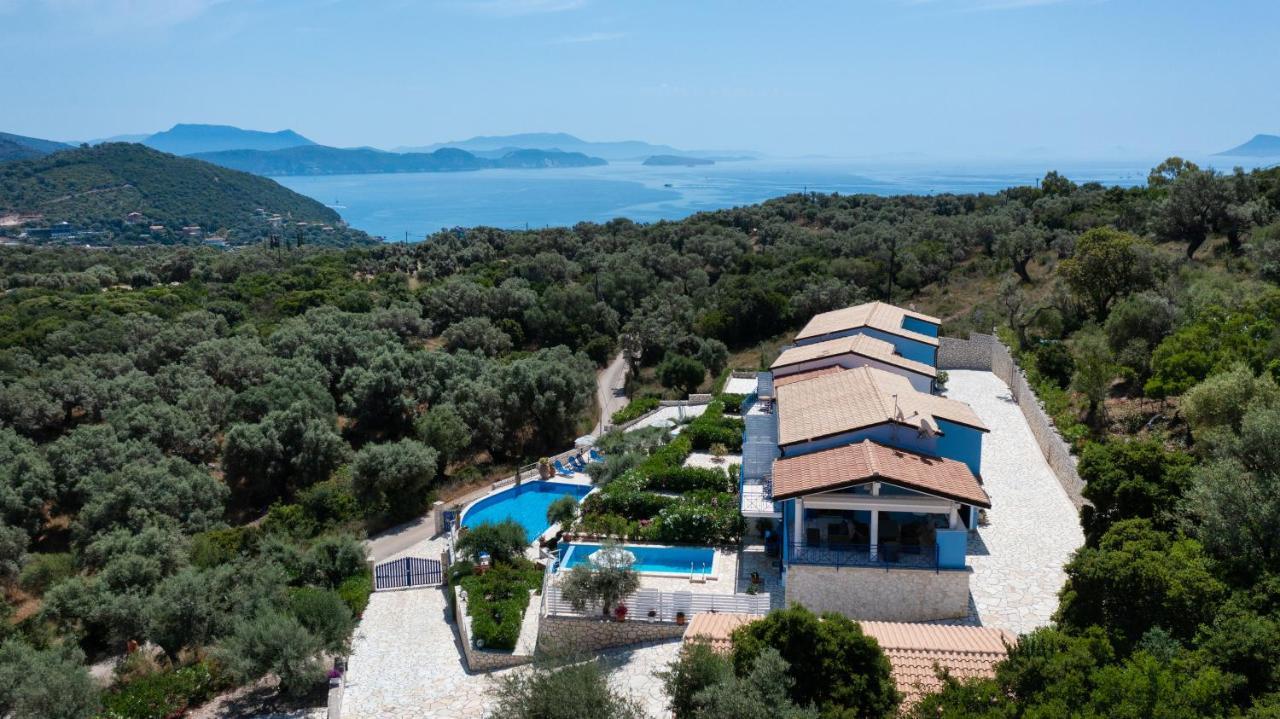Villas Amantea- Four Villas With Big Pool And Infinity Pool シヴォタ エクステリア 写真