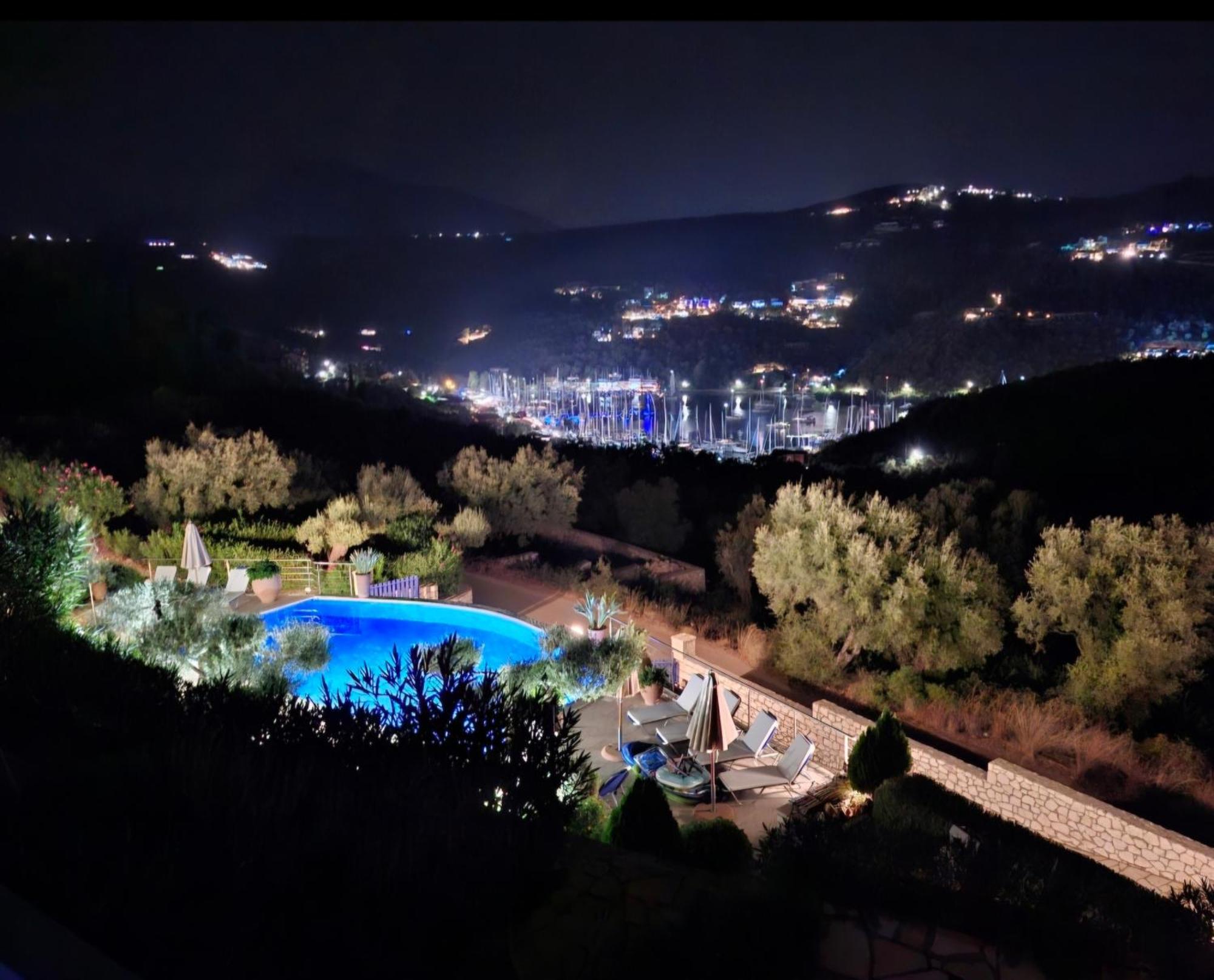 Villas Amantea- Four Villas With Big Pool And Infinity Pool シヴォタ エクステリア 写真
